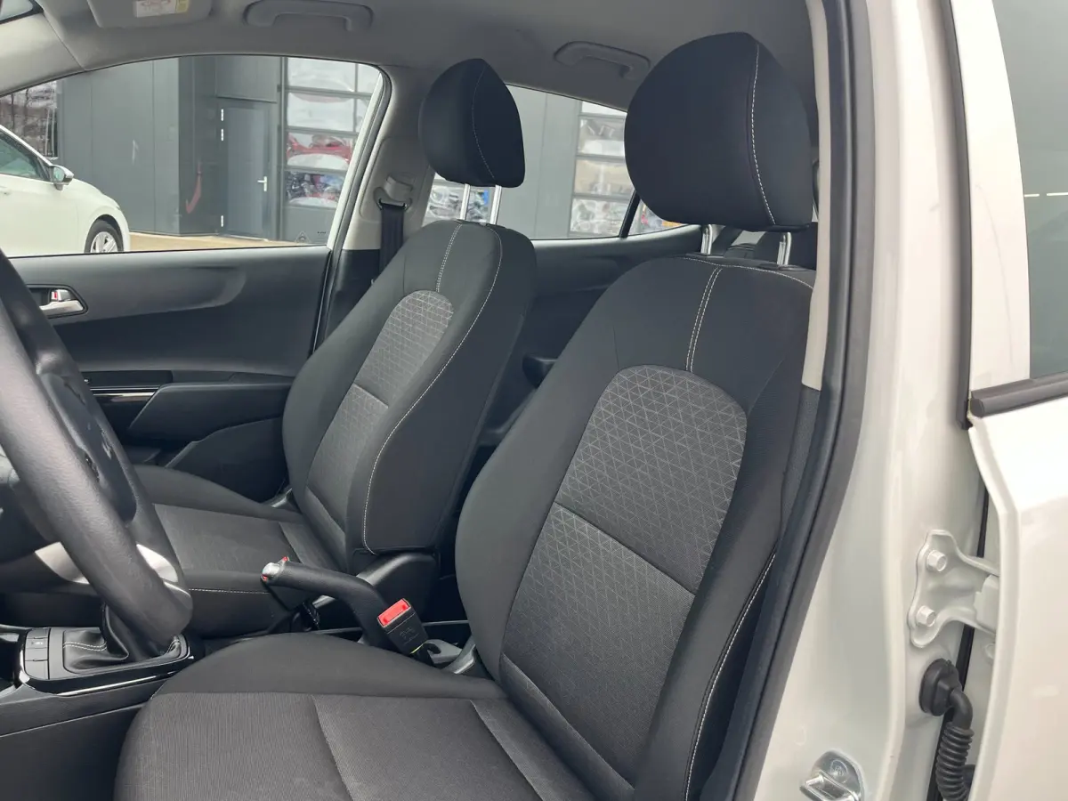 1.0 DPi ComfortLine 5p , airco