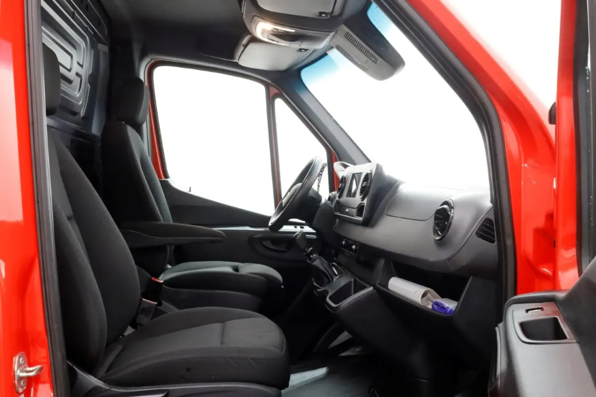 314 CDI 143pk E6 RWD L2H1 Navi/Camera/Trekhaak 3500kg 08-2019
