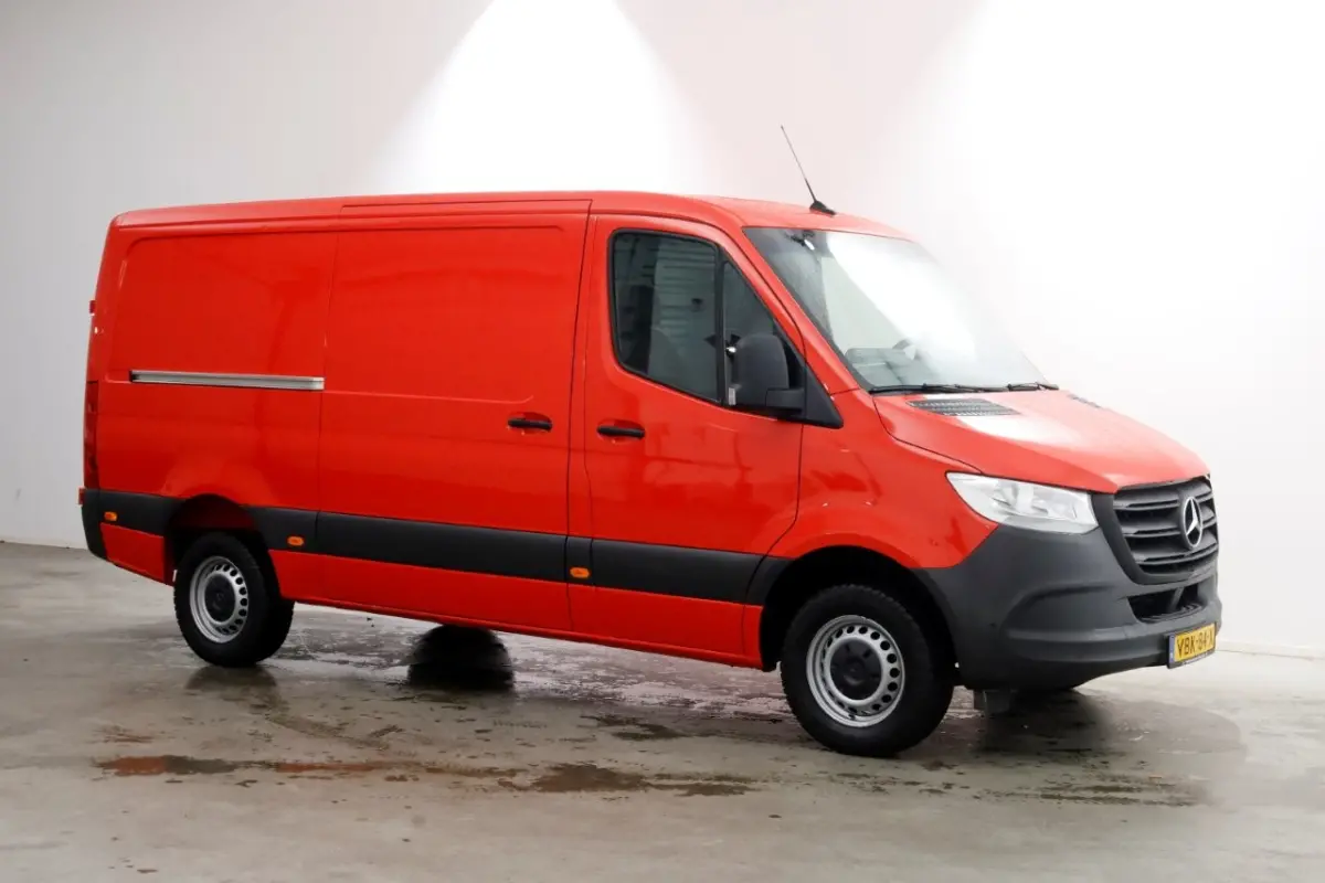 314 CDI 143pk E6 RWD L2H1 Navi/Camera/Trekhaak 3500kg 08-2019