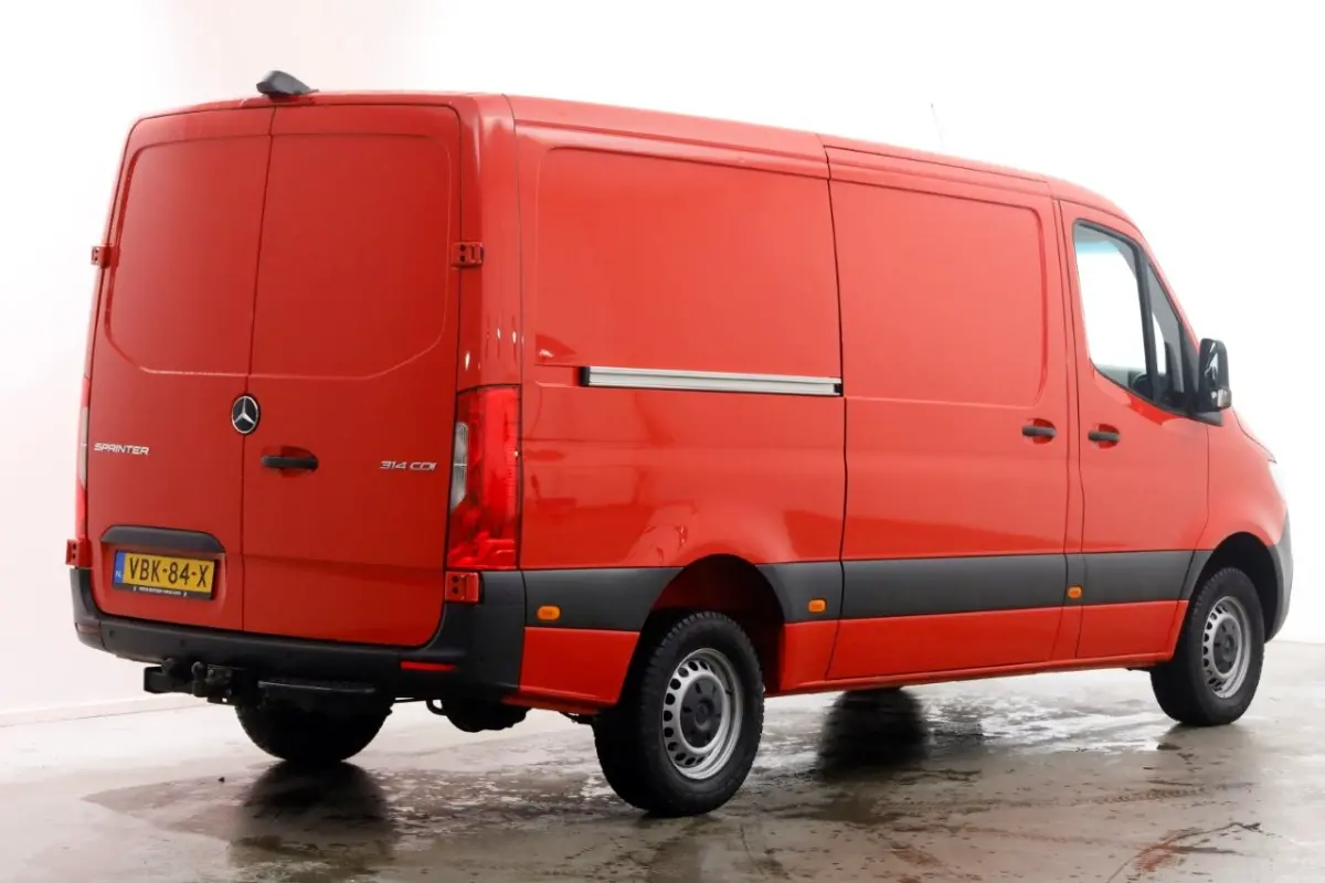 314 CDI 143pk E6 RWD L2H1 Navi/Camera/Trekhaak 3500kg 08-2019