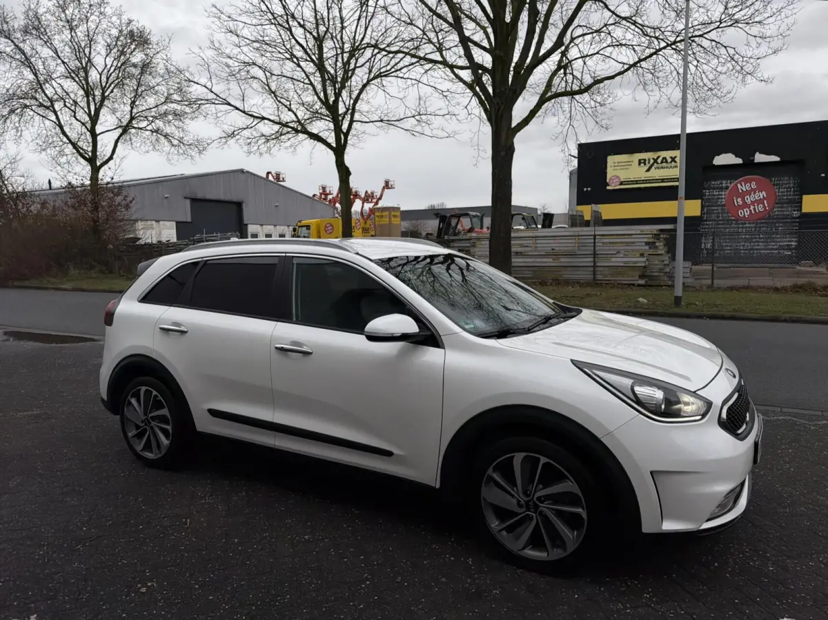 1.6 GDi Hybrid ExecutiveLine ACC/LEER/CARPLAY/NAP