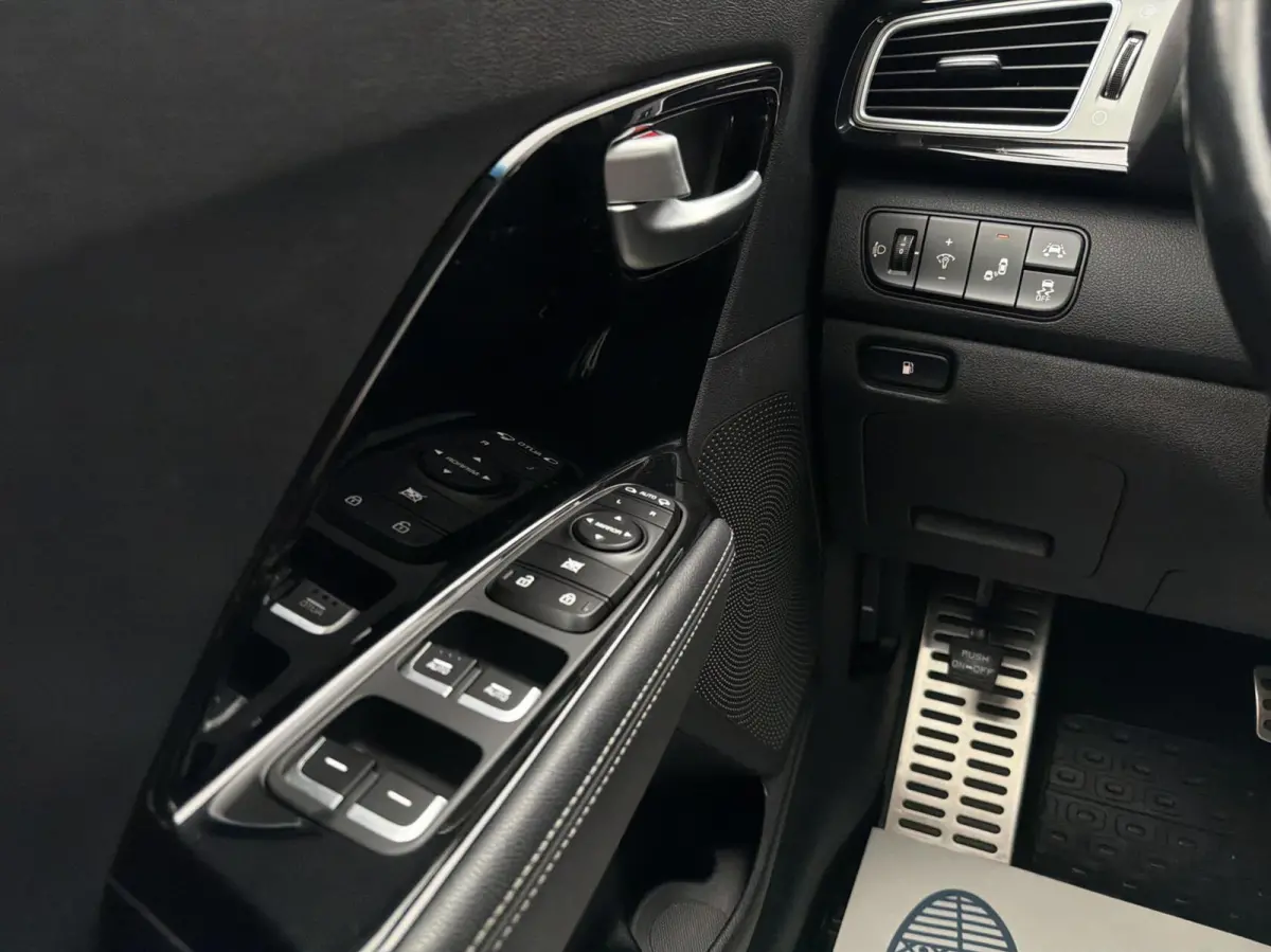 1.6 GDi Hybrid ExecutiveLine ACC/LEER/CARPLAY/NAP