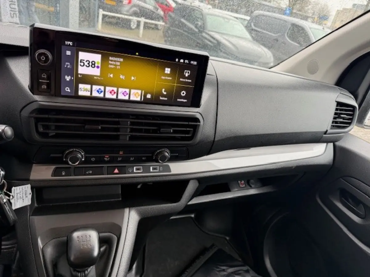 2.0 Diesel 145 L3 Cruise control ] Airco ] Parkeersensoren achter ]