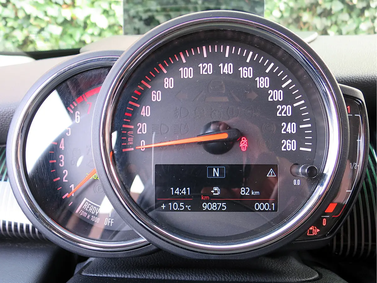 S 2.0 60 Years Edition F55 LCI 5-drs met Head-up, Adap. Cruis, Apple Carplay en 17"