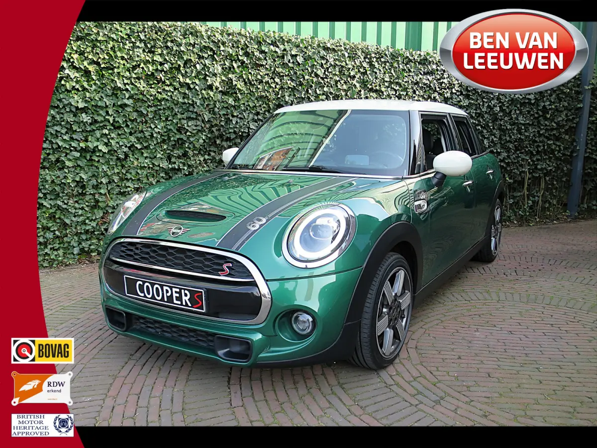 S 2.0 60 Years Edition F55 LCI 5-drs met Head-up, Adap. Cruis, Apple Carplay en 17"