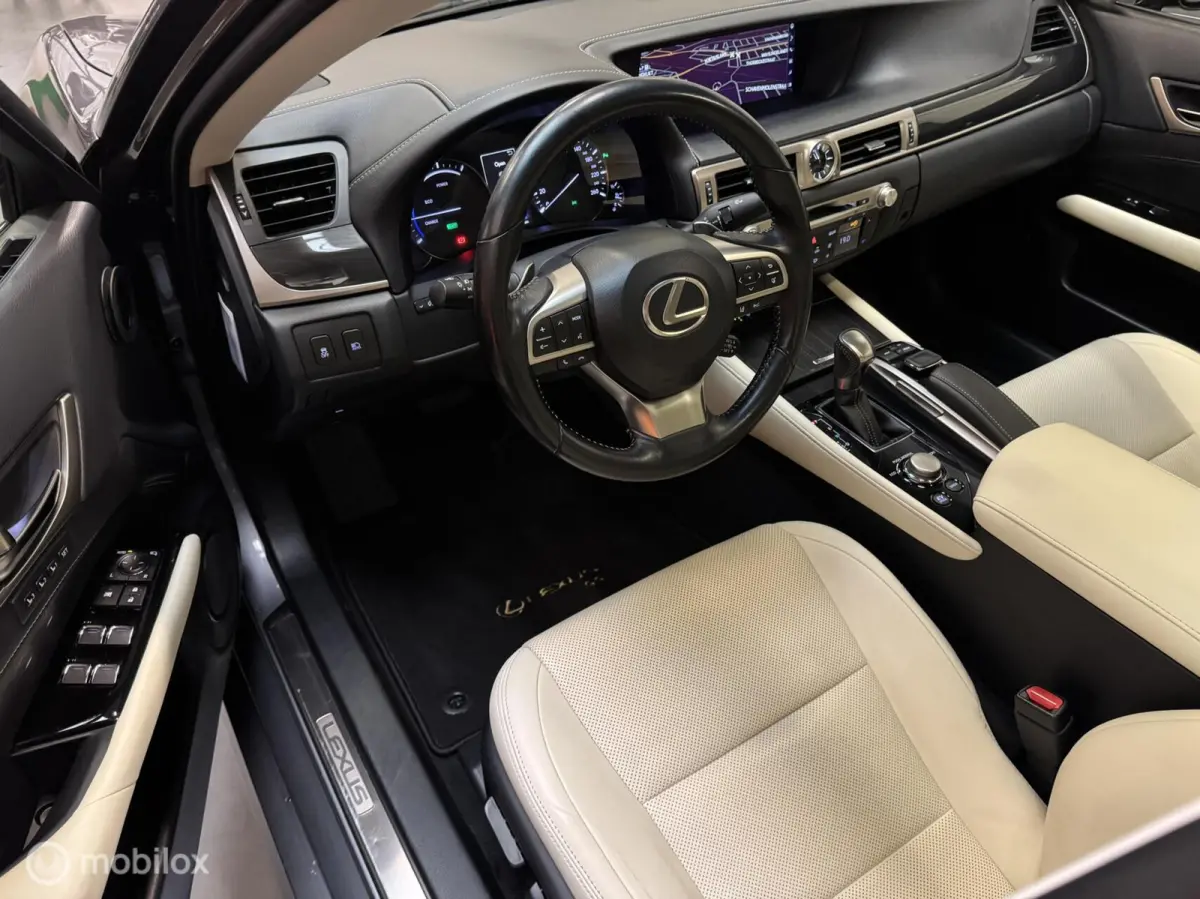 300h Luxury Line Leer|Schuifdak|NL-Auto!