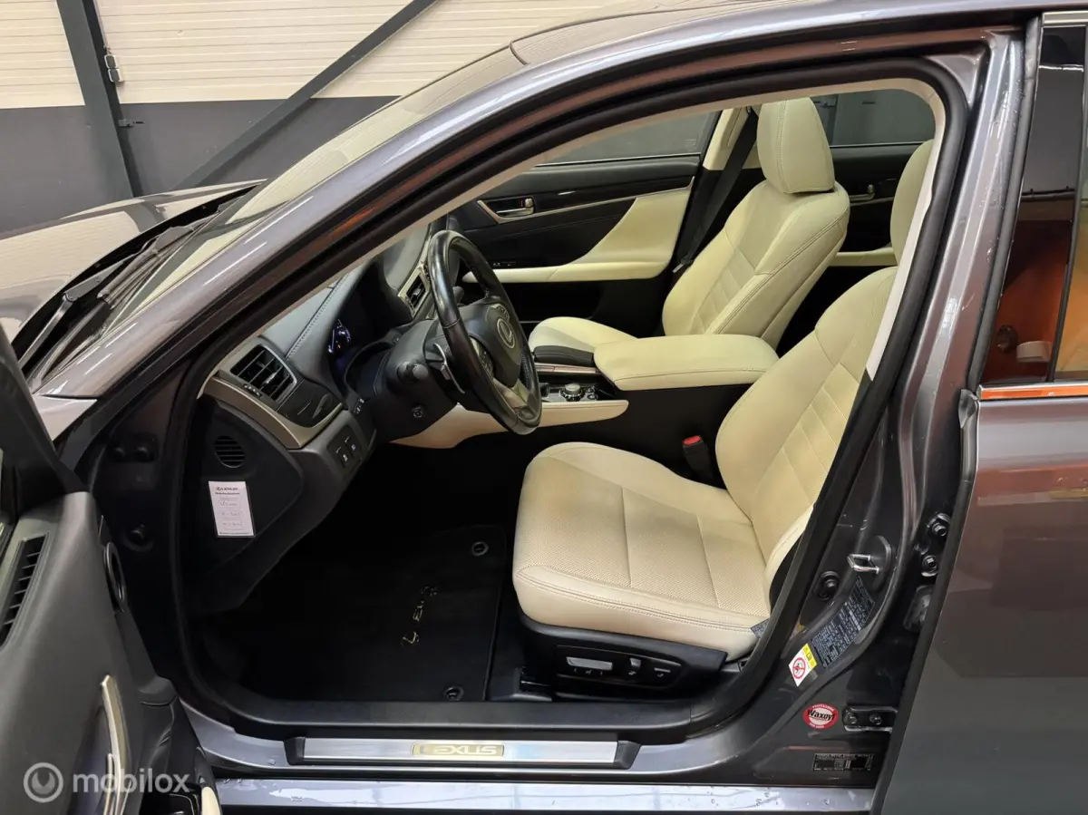 300h Luxury Line Leer|Schuifdak|NL-Auto!