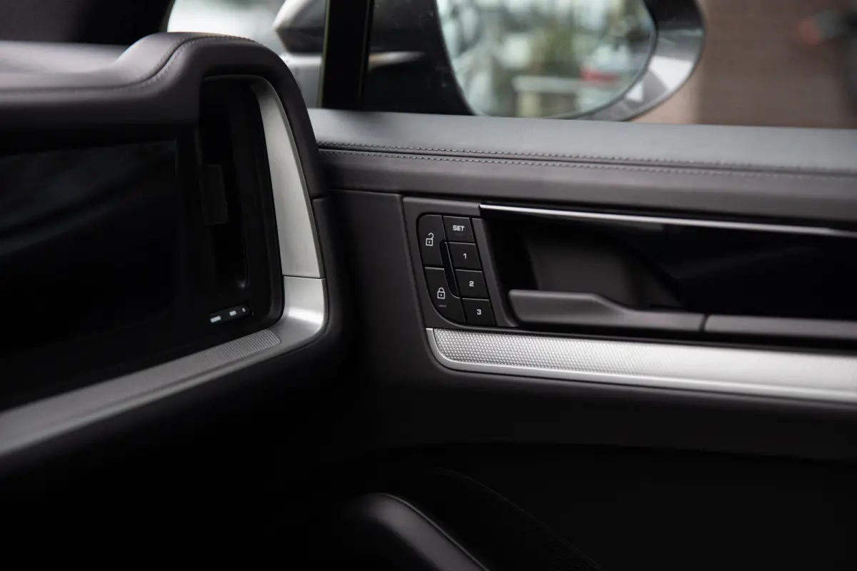 3.0 E-Hybrid , Panoramadak, Sport Chrono, Luchtvering, Adapt. Cruise, Softclose, HUD,