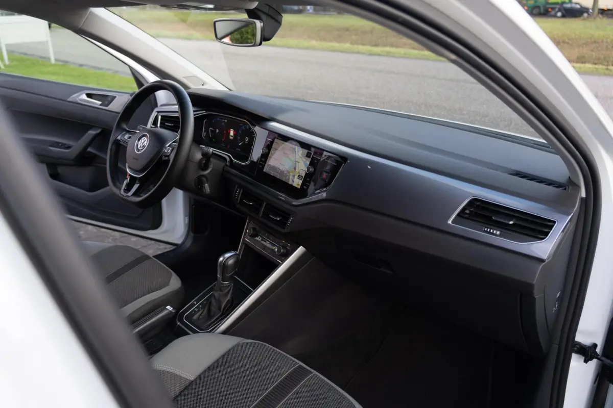 1.6 TDI R-Line DSG|2e Eig.|Virtual|CarPlay|Beats Audio|LED|BTW|Stoelverw.|Camera|Nieuwe Distributie|Perfect Onderhouden