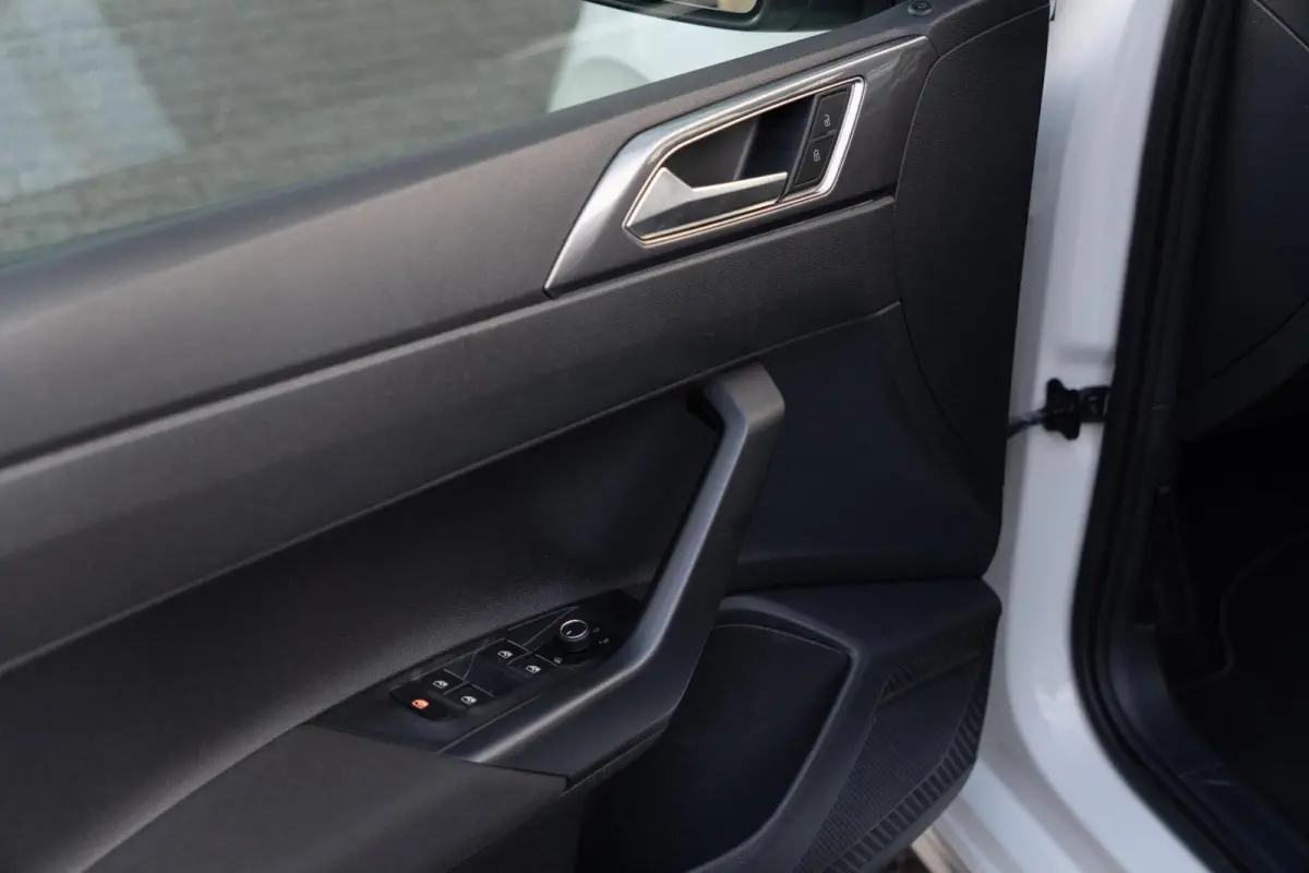 1.6 TDI R-Line DSG|2e Eig.|Virtual|CarPlay|Beats Audio|LED|BTW|Stoelverw.|Camera|Nieuwe Distributie|Perfect Onderhouden