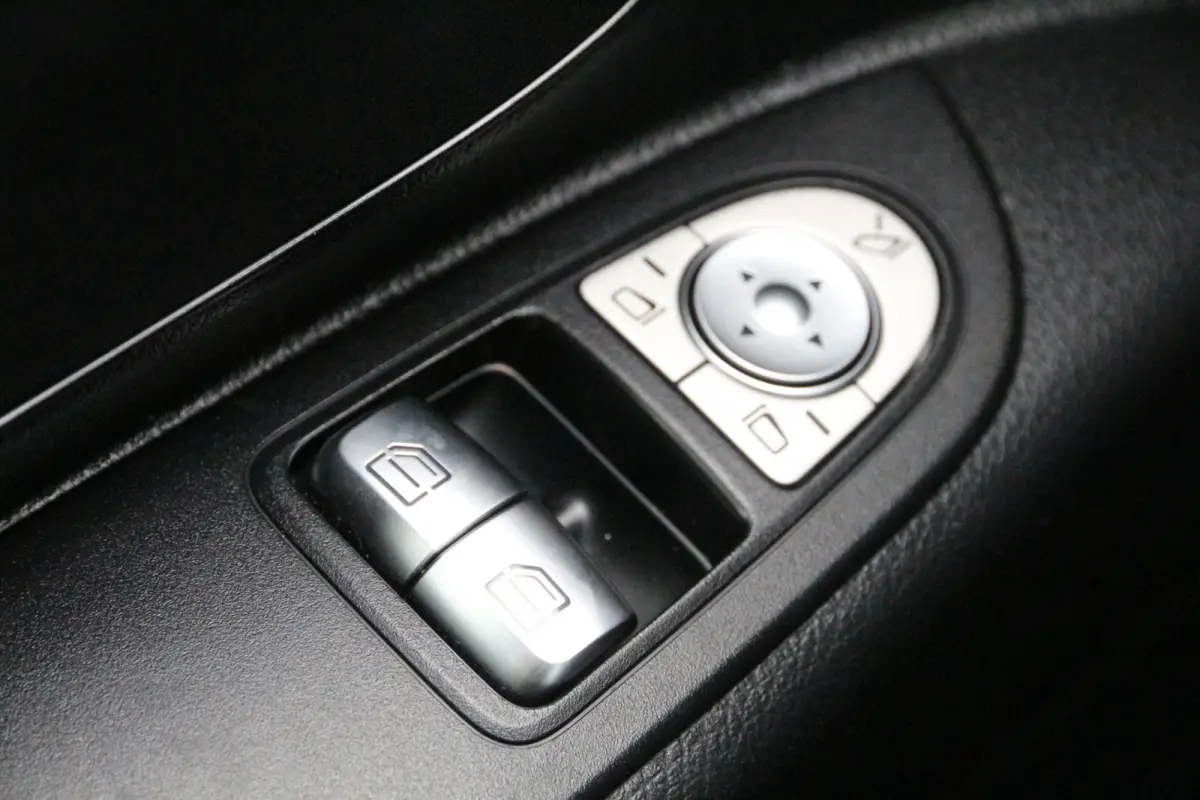 119 CDI | Aut. | KAR-edition | Camera | Cruise | Airco..