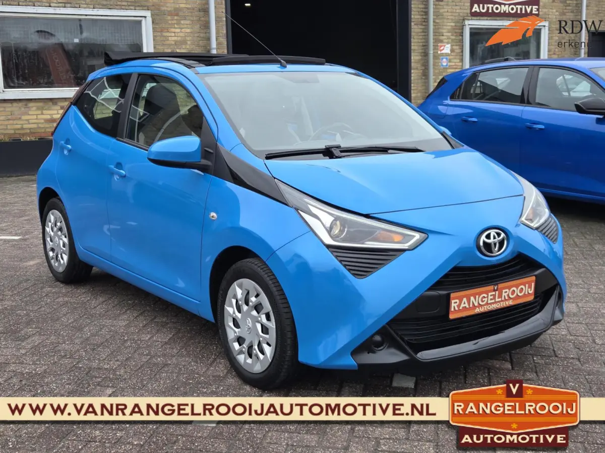 1.0 VVT-i x-play, vouwdak, airco, camera, DAB, carplay