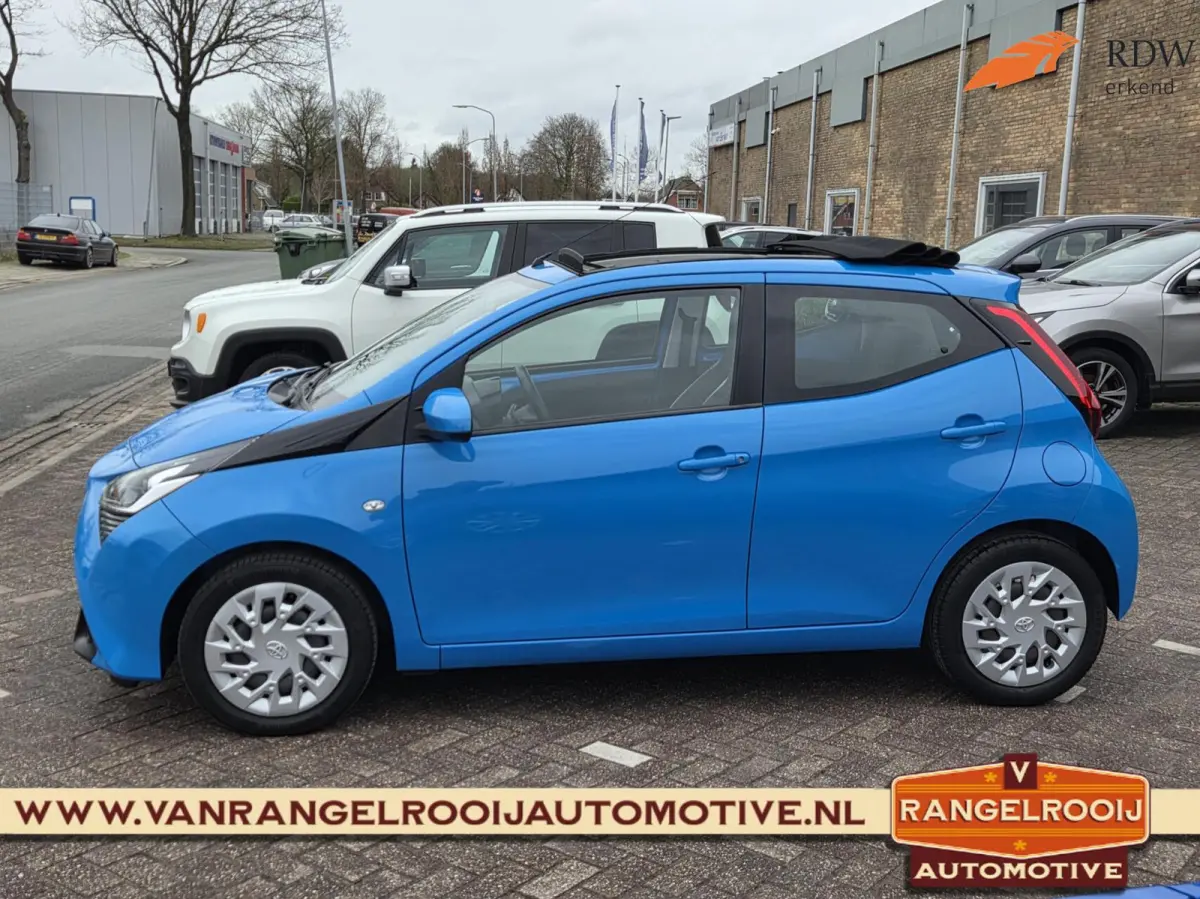 1.0 VVT-i x-play, vouwdak, airco, camera, DAB, carplay