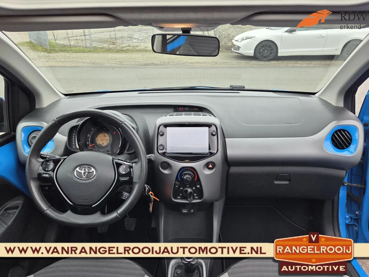1.0 VVT-i x-play, vouwdak, airco, camera, DAB, carplay