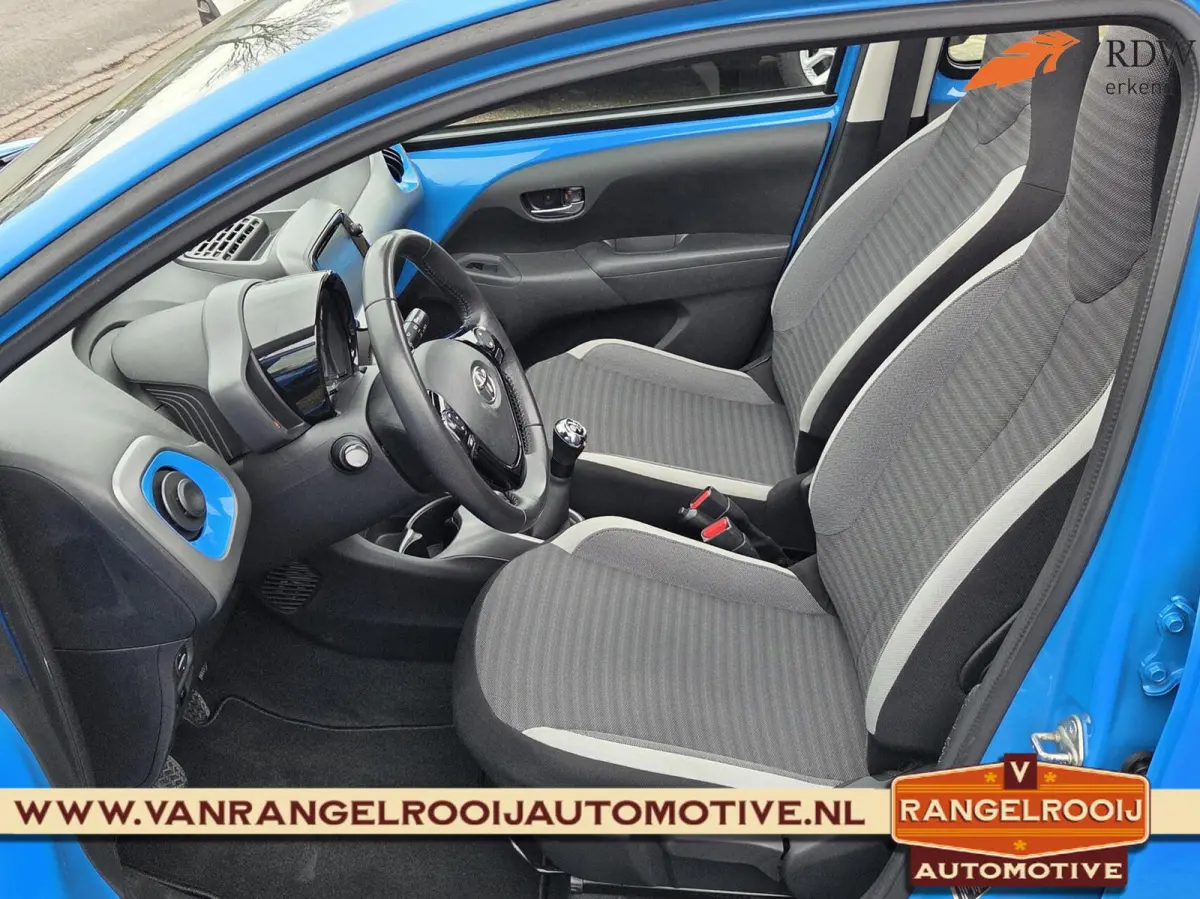 1.0 VVT-i x-play, vouwdak, airco, camera, DAB, carplay