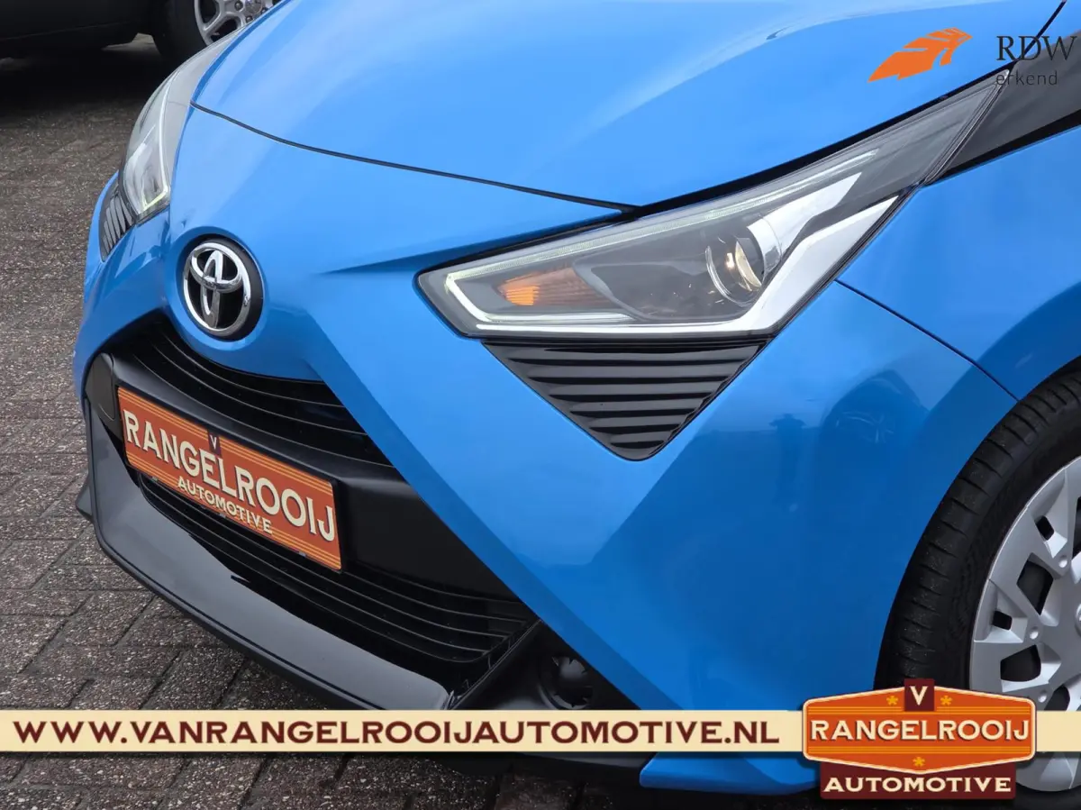 1.0 VVT-i x-play, vouwdak, airco, camera, DAB, carplay