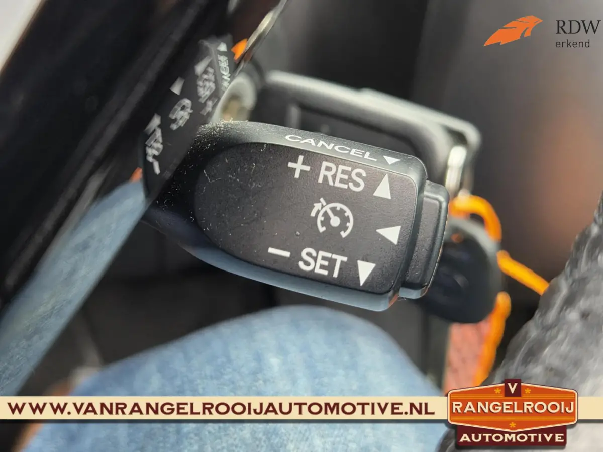 1.0 VVT-i x-play, vouwdak, airco, camera, DAB, carplay