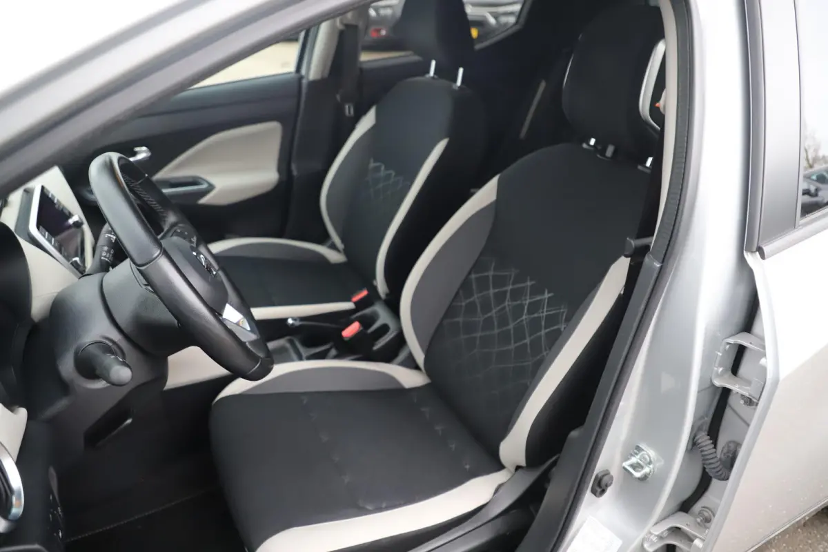 1.0 IG-T N-Design Navigatie Carplay Android Airco Cruise Control Parkeersensor All-season banden!