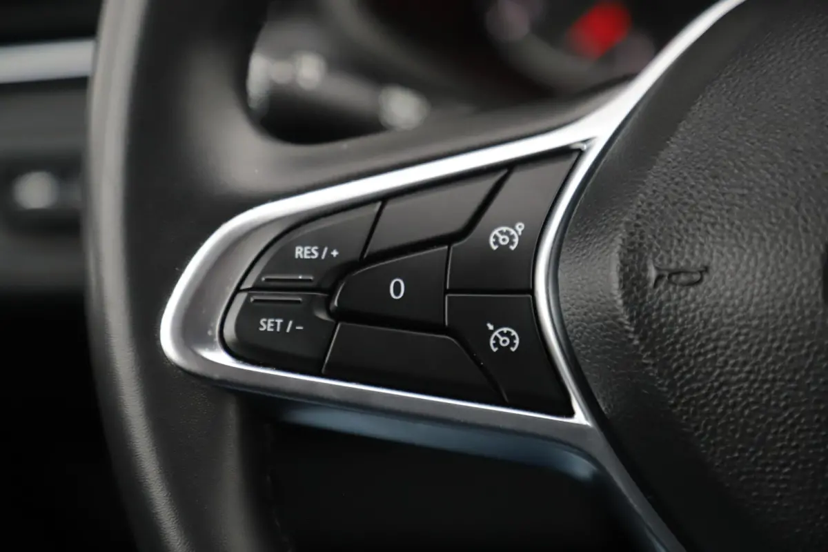 1.0 TCe 90 Equilibre Navigatie Airco Cruise Control Carplay Android Rijstrooksensor Parkeersensor