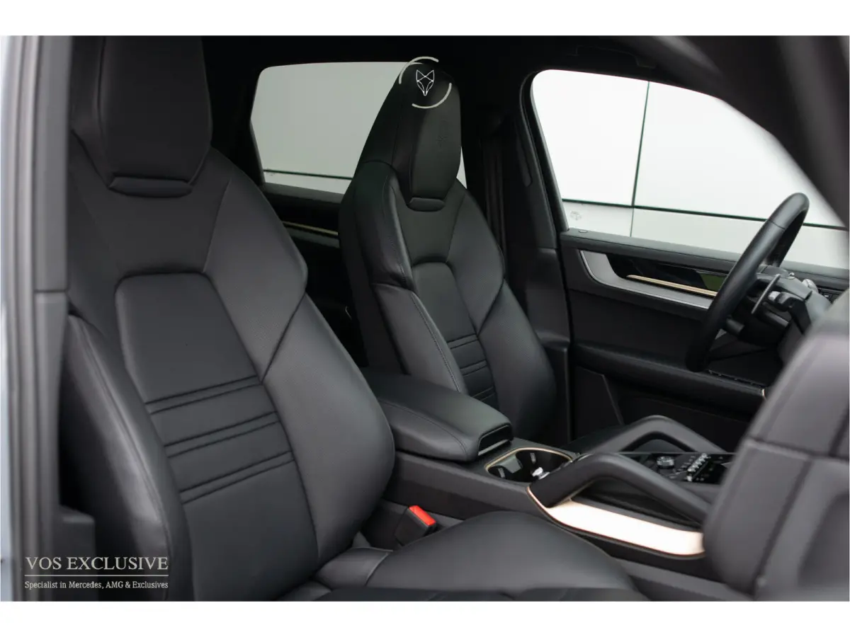 3.0 E-Hybrid SportDesign|Passenger Display|21''|Luchtvering|HUD|ACC|Bose|18-voudig|Pano|Stoelkoeling