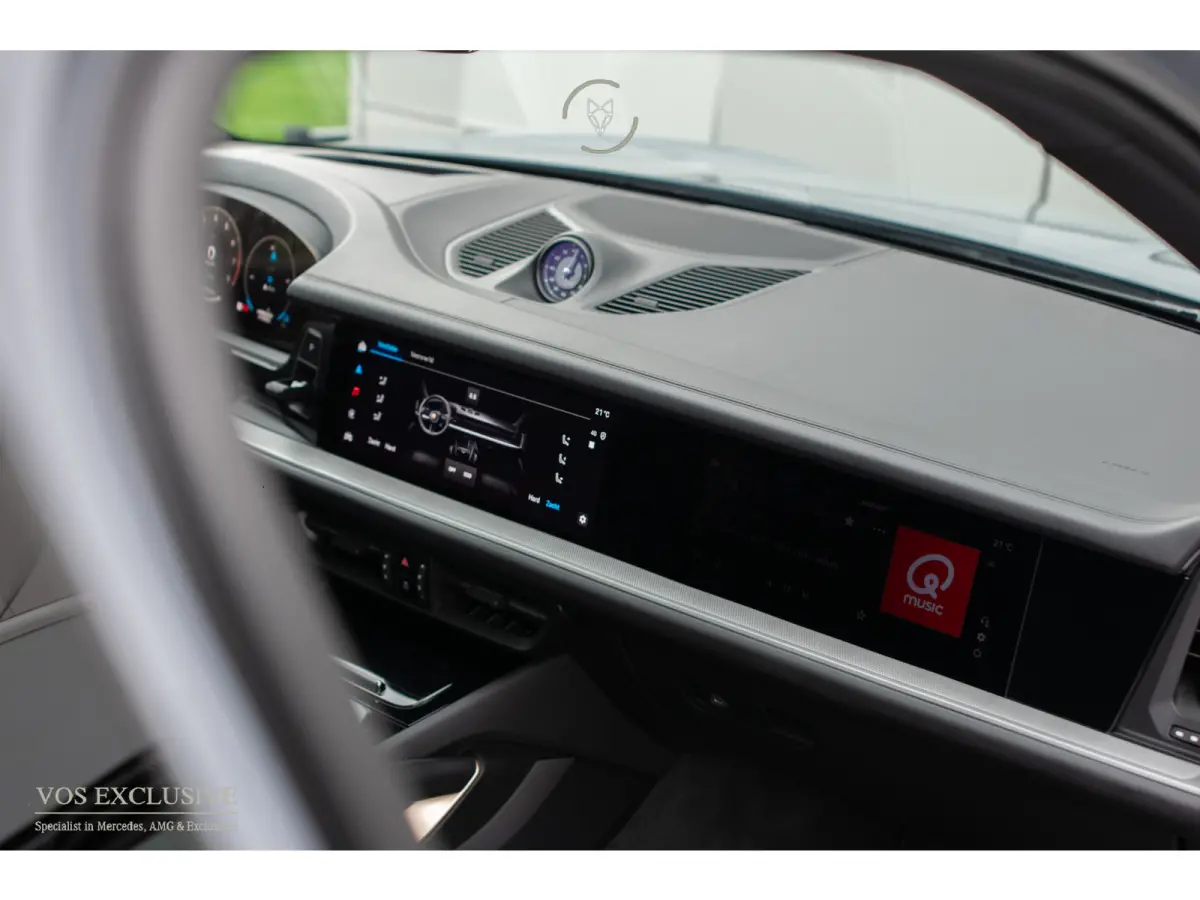 3.0 E-Hybrid SportDesign|Passenger Display|21''|Luchtvering|HUD|ACC|Bose|18-voudig|Pano|Stoelkoeling
