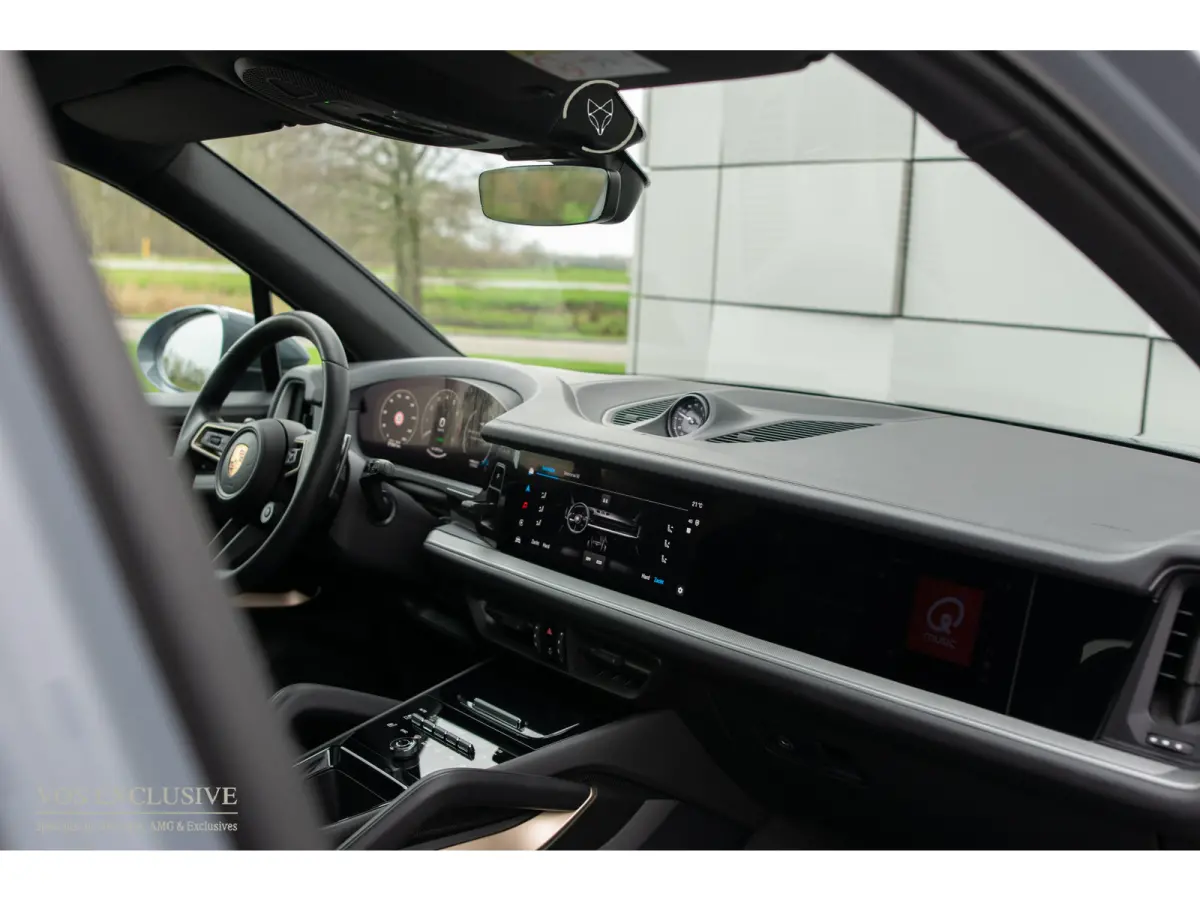 3.0 E-Hybrid SportDesign|Passenger Display|21''|Luchtvering|HUD|ACC|Bose|18-voudig|Pano|Stoelkoeling
