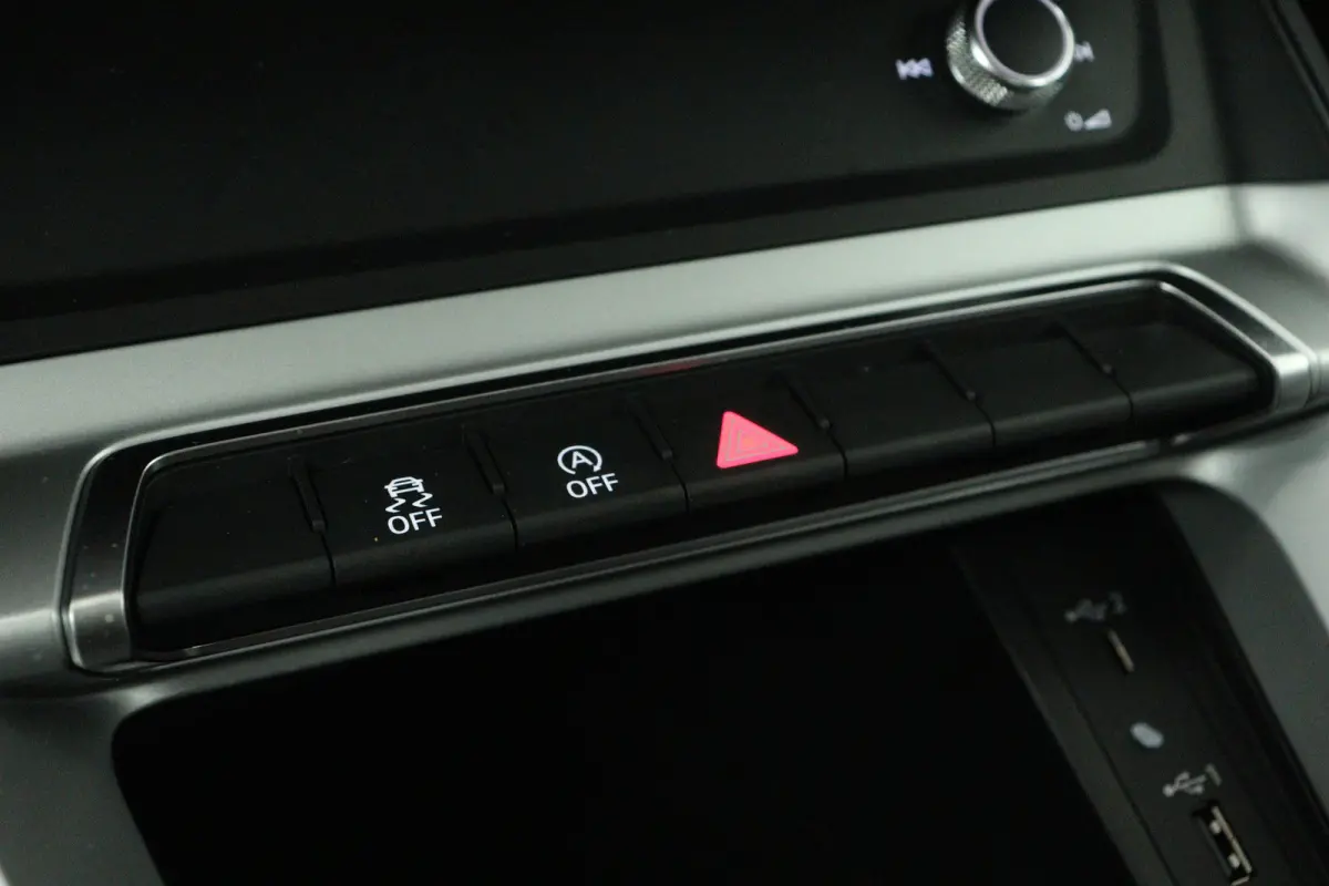 35 TFSI Advanced Pro Line Plus (CAMERA, STOELVERWARMING, DIGITALE COCKPIT, LANE-ASSIST, CRUISE ADAPTIEF)