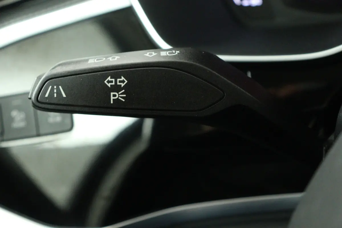 35 TFSI Advanced Pro Line Plus (CAMERA, STOELVERWARMING, DIGITALE COCKPIT, LANE-ASSIST, CRUISE ADAPTIEF)