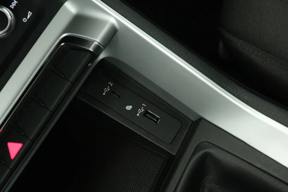35 TFSI Advanced Pro Line Plus (CAMERA, STOELVERWARMING, DIGITALE COCKPIT, LANE-ASSIST, CRUISE ADAPTIEF)