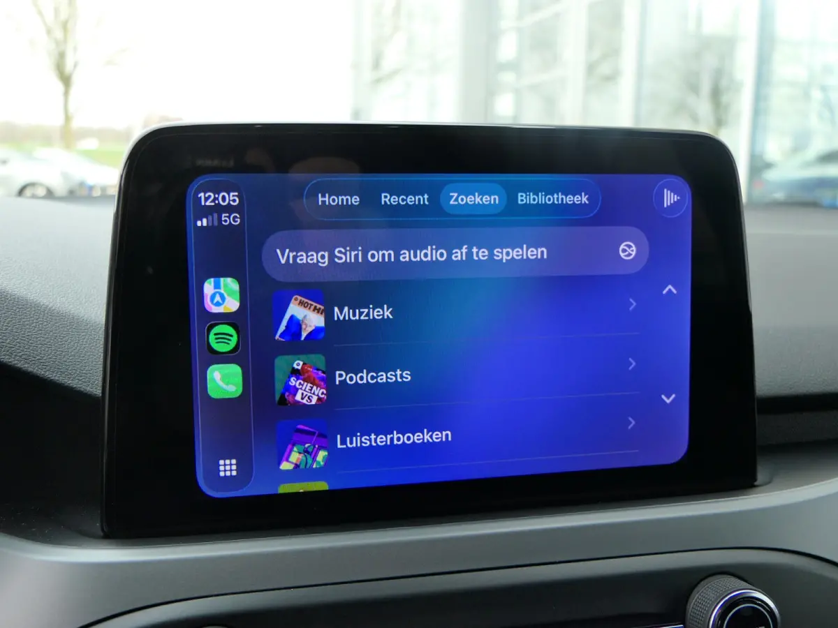 1.0 EcoBoost Hybrid ST Line | Winterpack | Camera | LED | Cruise Control | Keyless Entry/Go | DAB | CarPlay/Android Auto