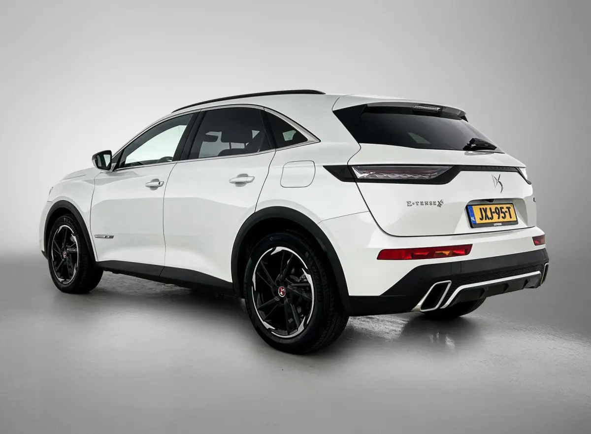 E-Tense 4x4 Performance Line 300pk Automaat | Elektrische Klep | Leder | Elektrische Bestuurdersstoel | Keyless Entry/Start | 19"LMV | LED |