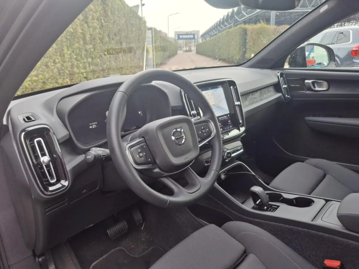 Single Motor Extended Range Plus Black Ed. 82 kWh | Demo | Panoramadak | 360 camera | Harman/Kardon | Pilot Assist |