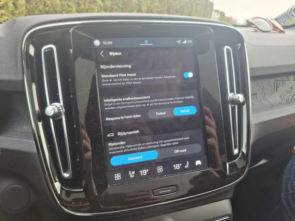 Single Motor Extended Range Plus Black Ed. 82 kWh | Demo | Panoramadak | 360 camera | Harman/Kardon | Pilot Assist |