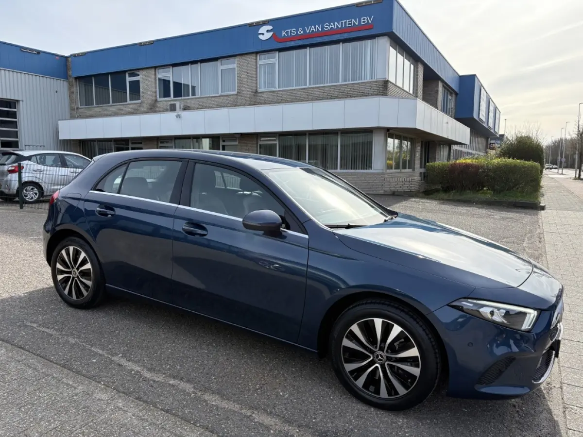 250 e Premium | Hybride