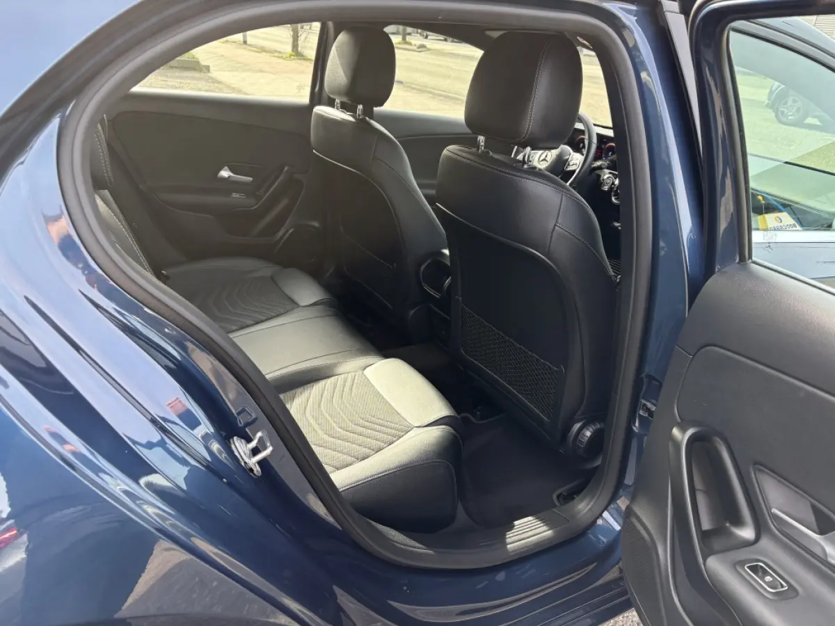 250 e Premium | Hybride