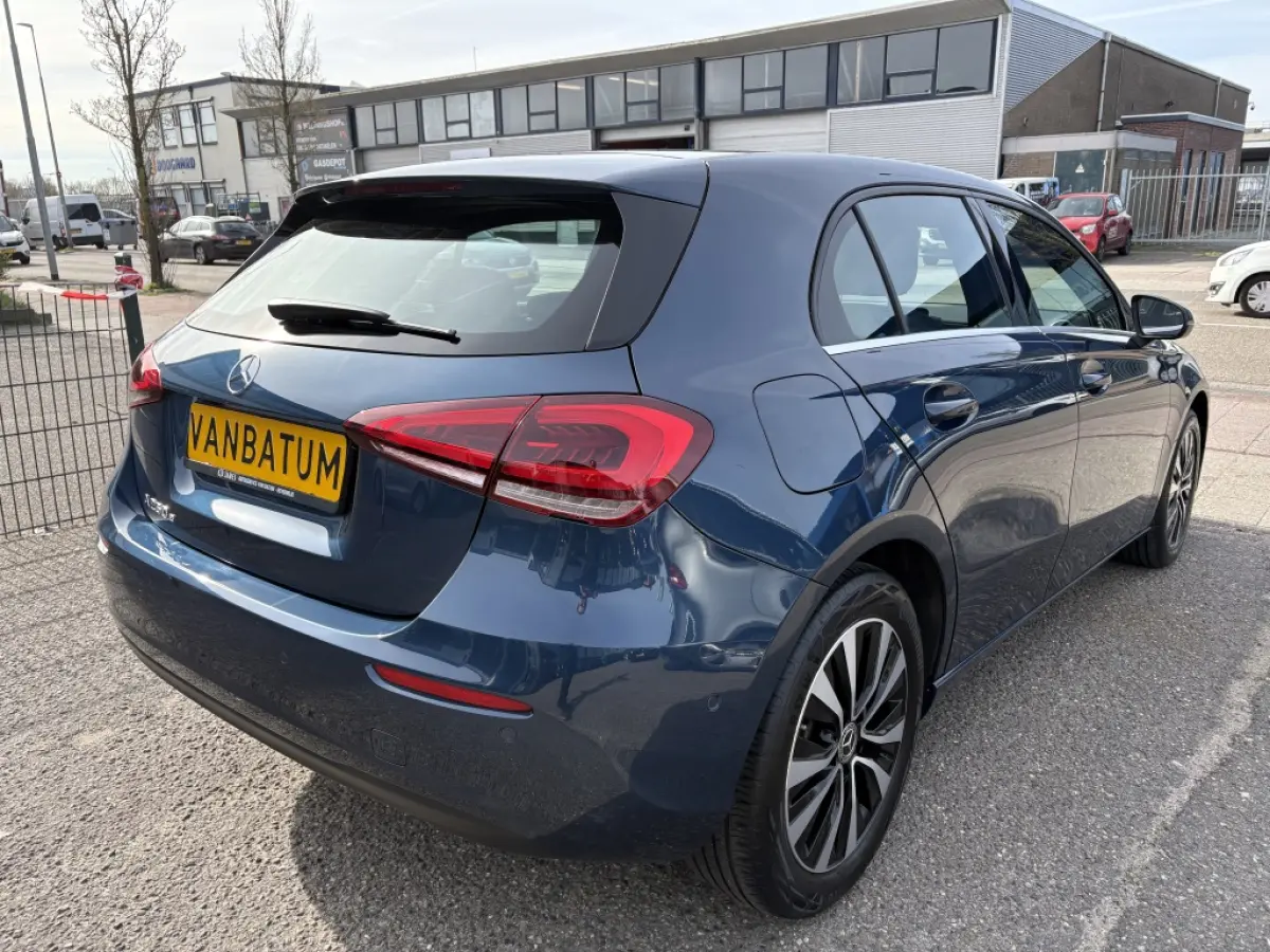 250 e Premium | Hybride