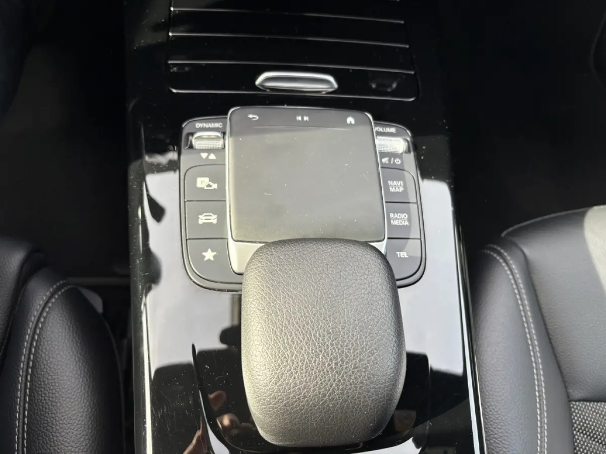 250 e Premium | Hybride