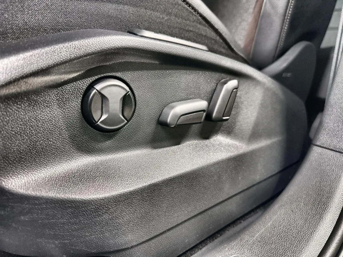 1.5 TSI Xcellence Business Intense 7p. Automaat | Trekhaak | Pano