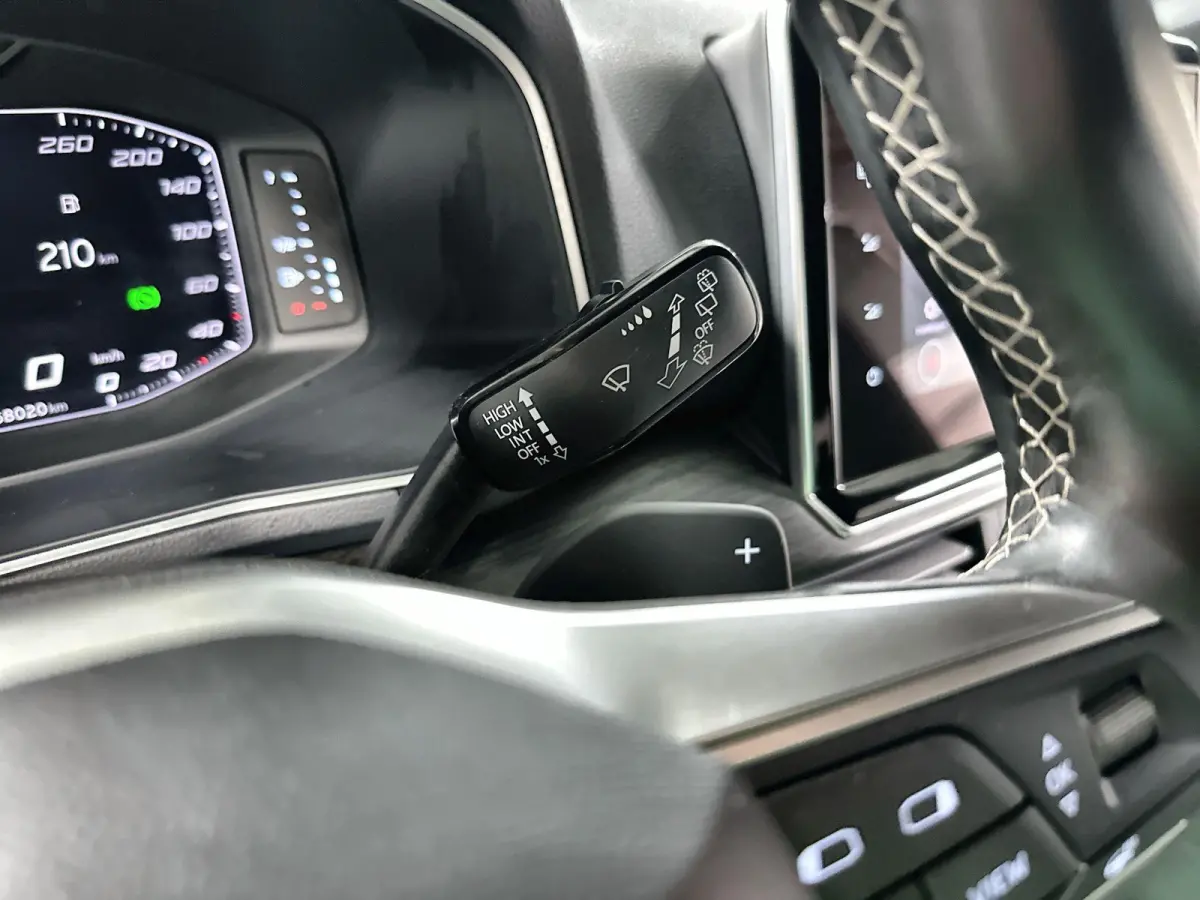 1.5 TSI Xcellence Business Intense 7p. Automaat | Trekhaak | Pano