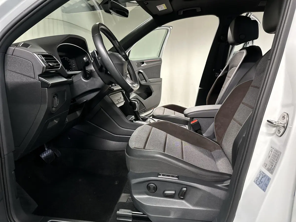 1.5 TSI Xcellence Business Intense 7p. Automaat | Trekhaak | Pano