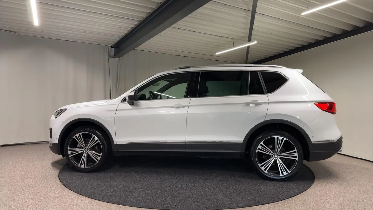 1.5 TSI Xcellence Business Intense 7p. Automaat | Trekhaak | Pano