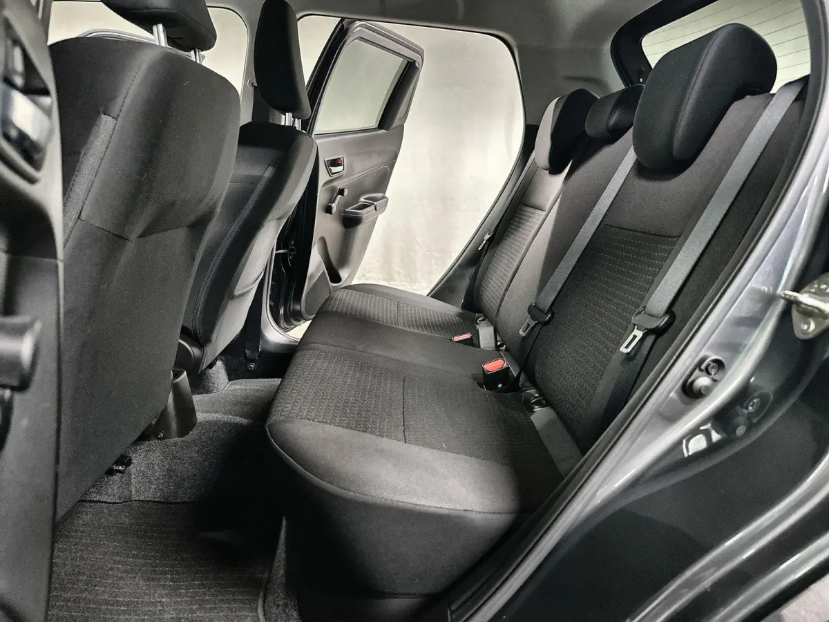 1.2 Select Smart Hybrid Navi | Led | Camera