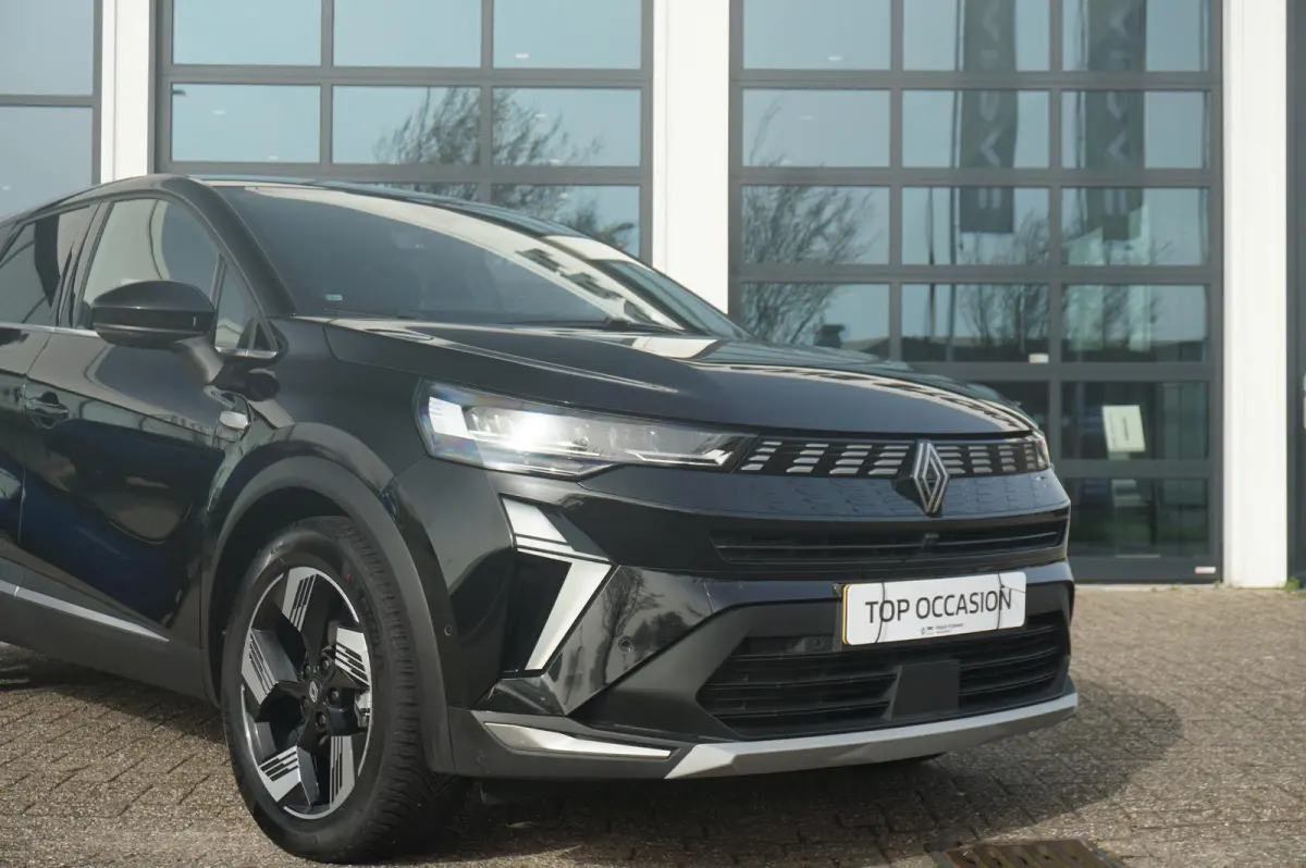 1.6 E-Tech full hybrid 145 iconic