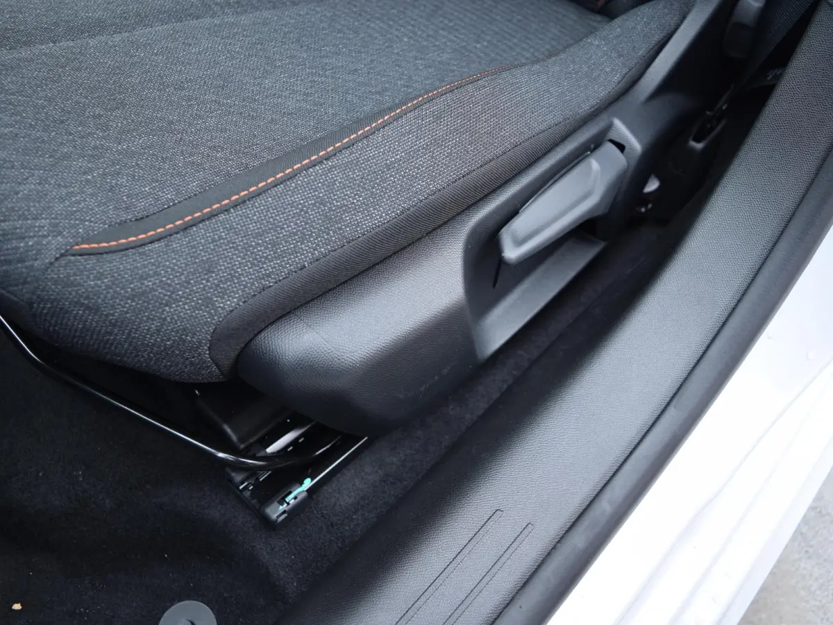 1.2 Hybrid 110 e-DCS6 Business PARKEERSENSOREN MET CAMERA | DONKER GETINT GLAS | AIRCO | DEMO