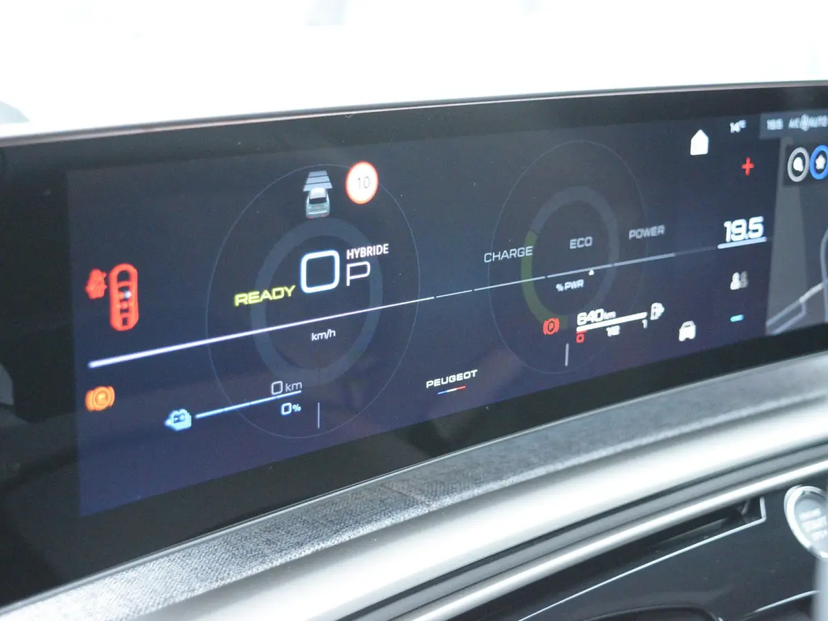 1.6 plug-in Hybrid 195 Allure PARKEERSENSOREN MET CAMERA | CLIMATE CONTROL | CRUISE CONTROL | DEMO