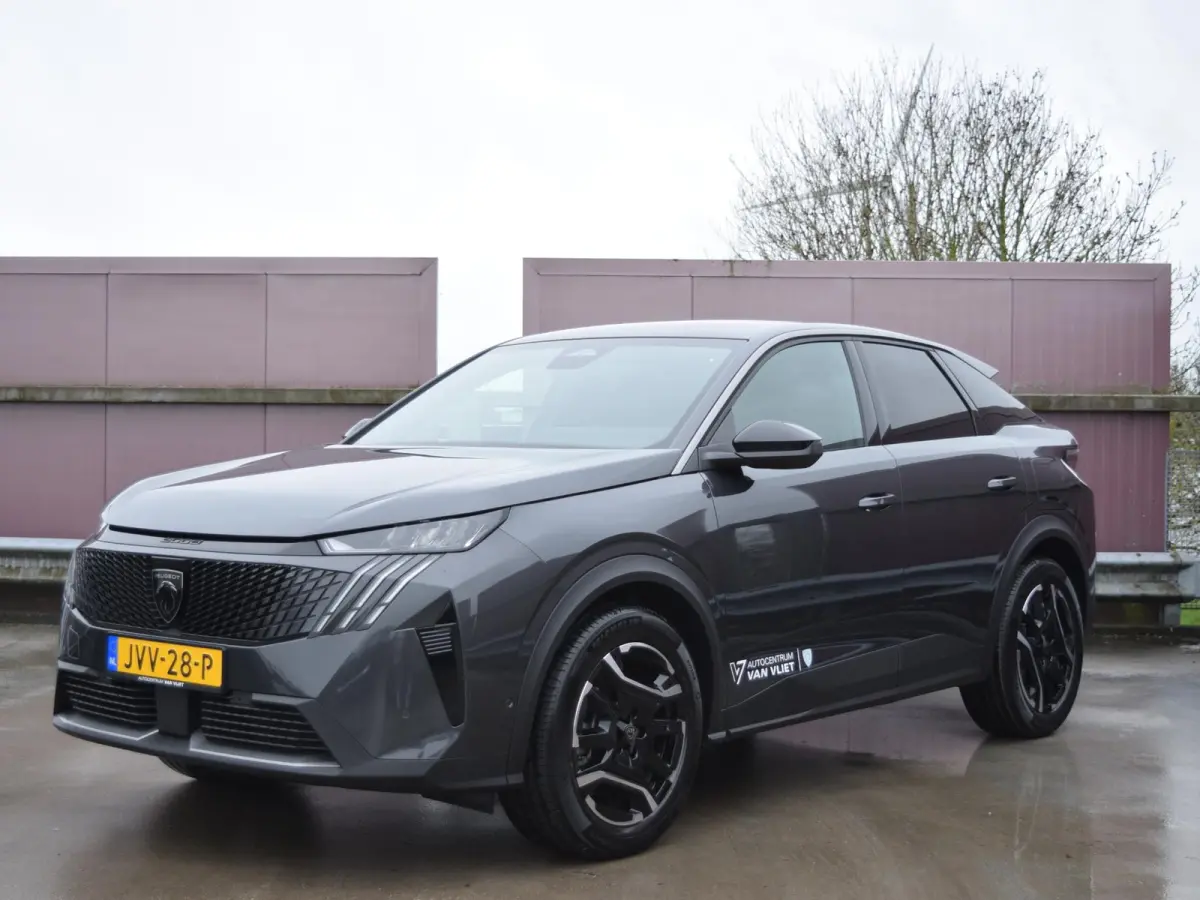 1.6 plug-in Hybrid 195 Allure PARKEERSENSOREN MET CAMERA | CLIMATE CONTROL | CRUISE CONTROL | DEMO