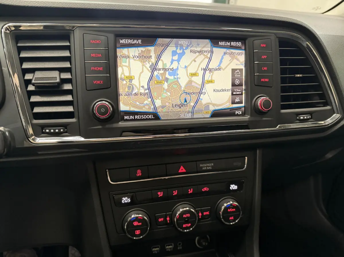 1.4 EcoTSI Style | Pano| Automaat | camera
