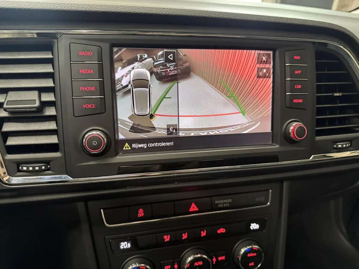 1.4 EcoTSI Style | Pano| Automaat | camera