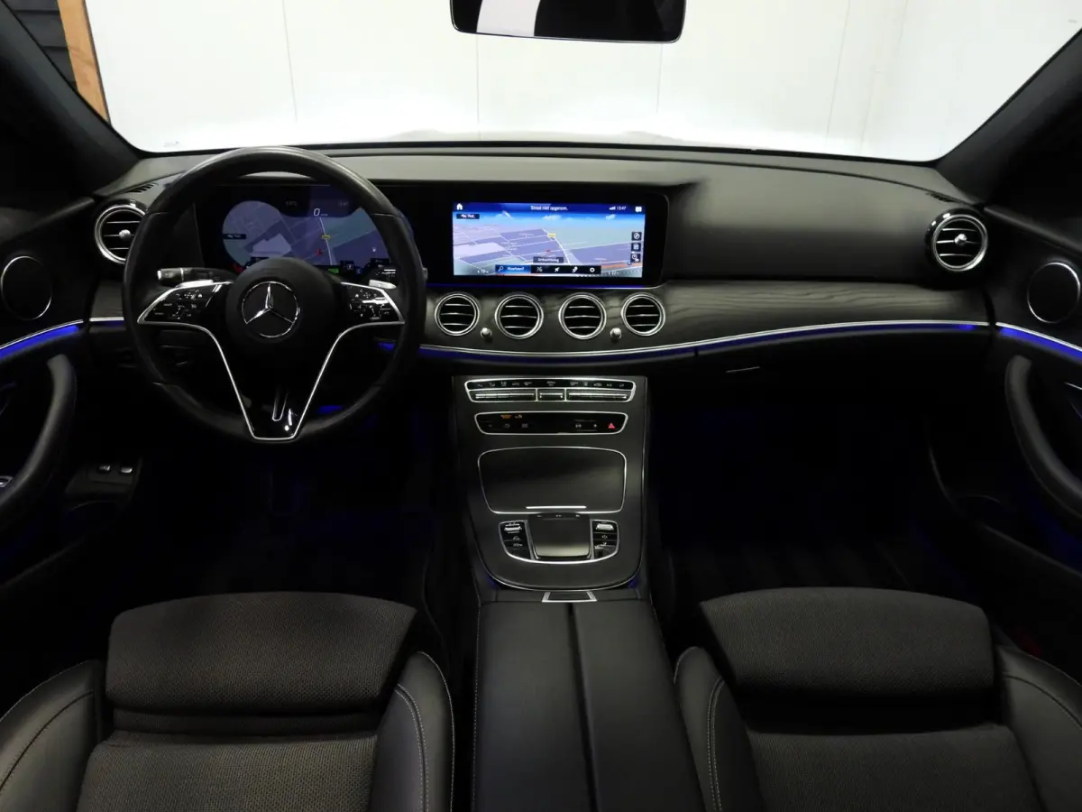E300e AMG SCHUIFDAK/360CAM/NIGHT/TREKH./18"LMV!