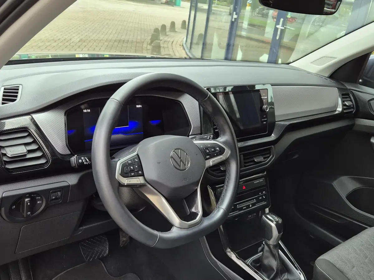 1.0 TSI AUTOMAAT | Navigatie | Climate Control | | Stoelverwarming | Licht metalen velgen